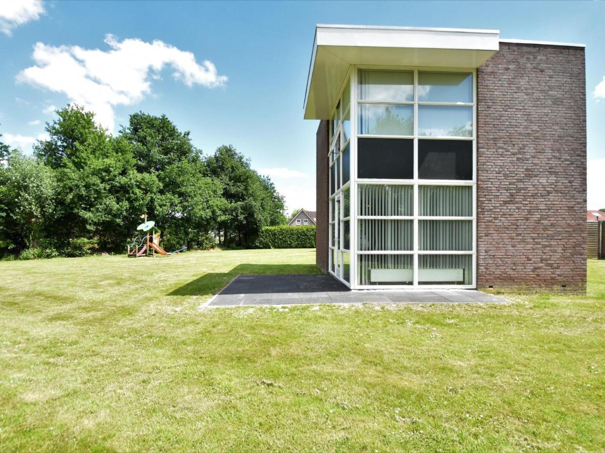 Cosy Holiday Home In Zeewolde With Shared Pool Exterior photo