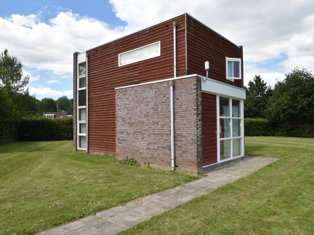 Cosy Holiday Home In Zeewolde With Shared Pool Exterior photo