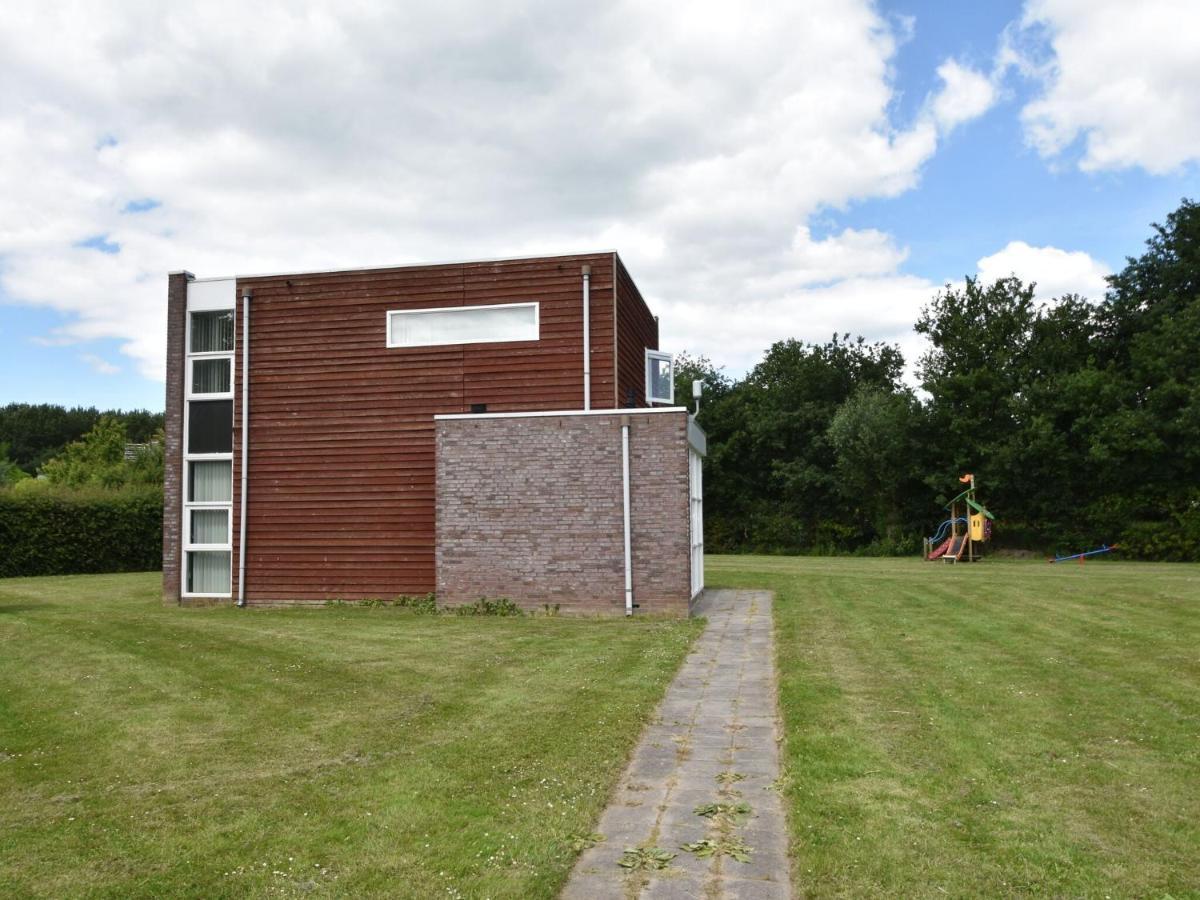 Cosy Holiday Home In Zeewolde With Shared Pool Exterior photo